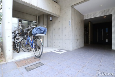 【その他共用部分】 | ラ・ルーシュ泉 | 駐輪場です