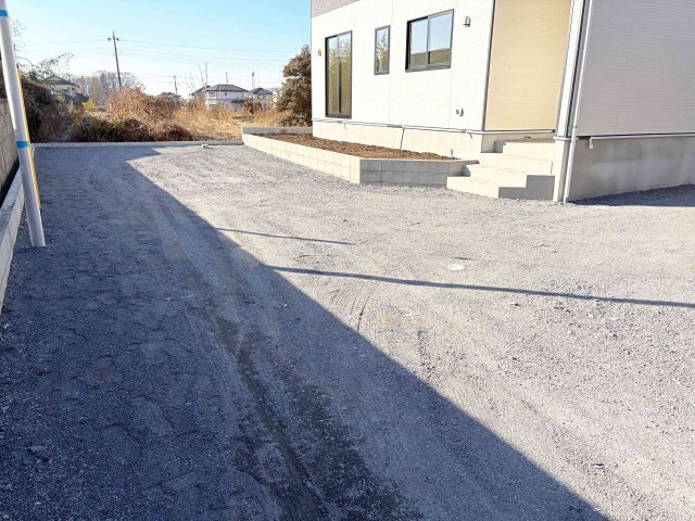 筑西市井上第1　新築戸建て　2号棟の駐車場|カースペースは2台お停めいただけます♪