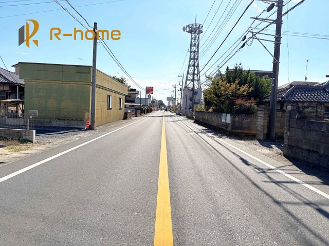 筑西市井上第1　新築戸建て　2号棟の前面道路含む現地写真|周辺環境も併せて案内致します♪
閑静な住宅地で笑顔あふれる新生活！
ぜひ現地へお越しください♪