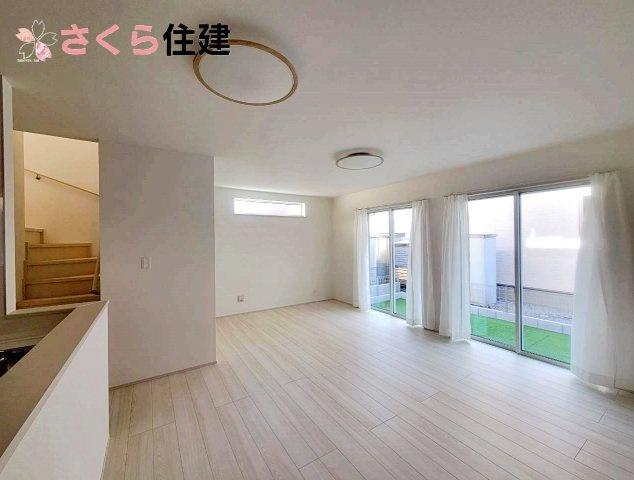 ハートフルタウン　今泉新町267番の構造・工法・仕様|屋外からの湿気の影響を受けやすい外壁と１階床に水に強い成形型断熱材ポリスチレンフォームを採用。