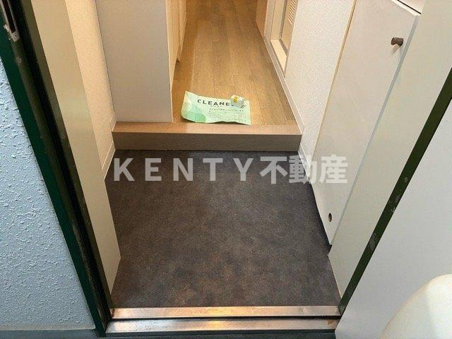 【玄関】 | スカイコート蒲田 | 収納もある玄関です
