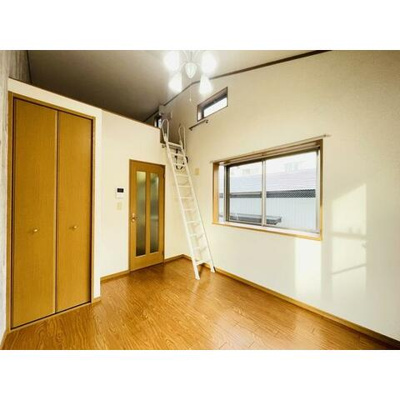 【内装】 | クレシェンド・M