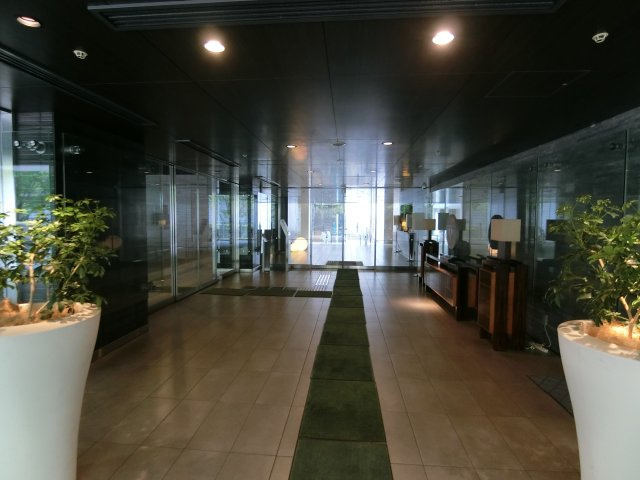 【エントランス】 | パークコート神宮前 