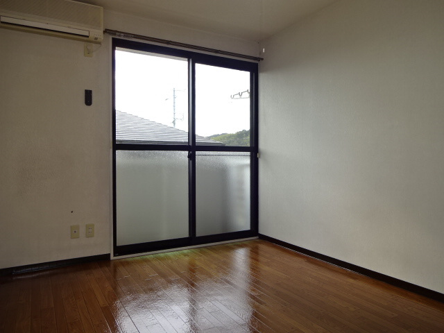 ローズハイツの寝室