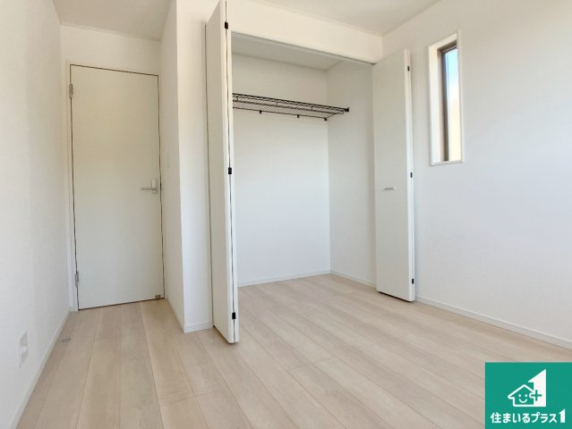 姫路市勝原区山戸　第4期　新築一戸建ての洋室|シンプルな洋室は、自分好みのインテリアが楽しめます♪ご家族とインテリアや家具を選びに行くのは新築購入時の醍醐味の一つです。ぜひお楽しみください♪