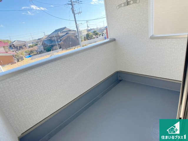 姫路市勝原区山戸　第4期　新築一戸建てのバルコニー|ワイドバルコニーは洗濯物を干すスペースが広いのでご家族が多くても安心！