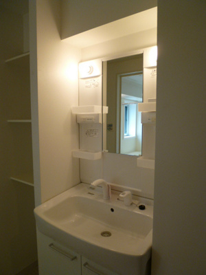 【独立洗面台】 | パインウェルズ