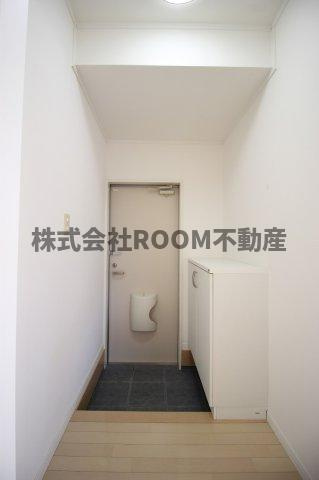 年見貸家の玄関|落ち着いた玄関です