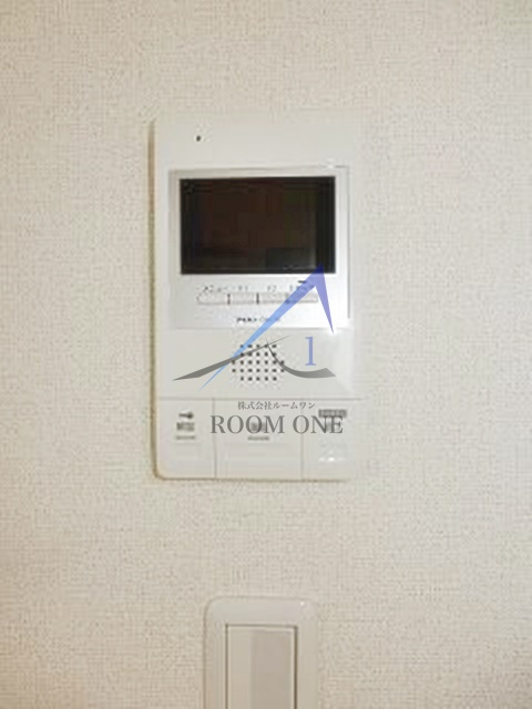 スウィート　パピヨンのセキュリティ|モニター付きインターホンです。