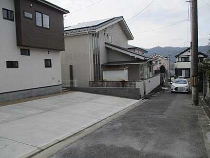 西区己斐大迫２丁目の前面道路含む現地写真