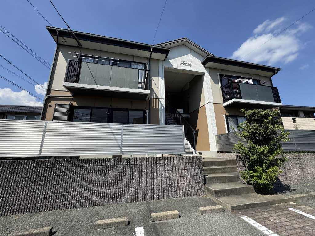 フォーレス荒木