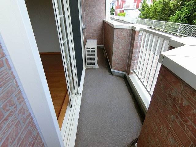 ブレイヴァリーのバルコニー|写真は同建物の別部屋を参考に掲載しております。