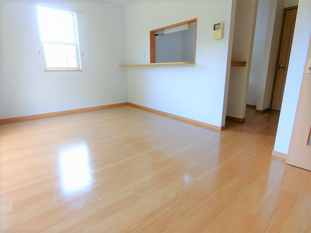 ブレイヴァリーの居間・リビング|写真は同建物の別部屋を参考に掲載しております。