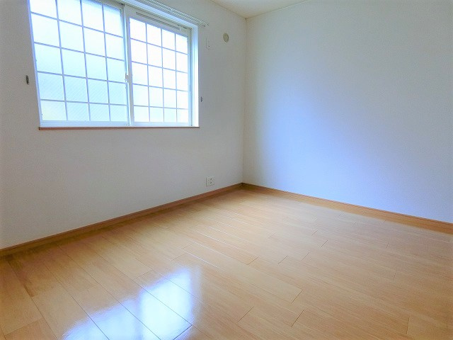 ブレイヴァリーの寝室|写真は同建物の別部屋を参考に掲載しております。