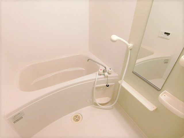 ブレイヴァリーの浴室|写真は同建物の別部屋を参考に掲載しております。