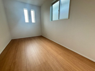 【洋室】 | 廿日市市阿品3丁目（阿品駅徒歩8分！）全2区画　NO2【50坪】 | 2階　洋室×3　収納付きでお部屋がスッキリ広く使えます。