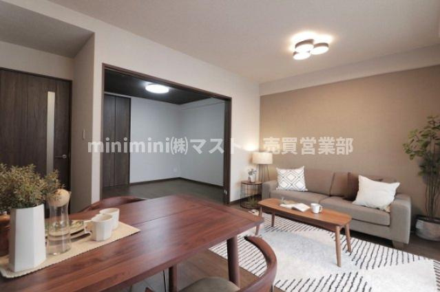 セザール平野の居間・リビング|◆リビング14.4帖と洋室を開けて広々使っても良し☆