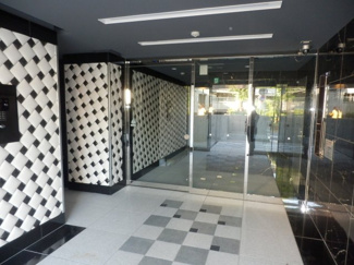 【エントランス】