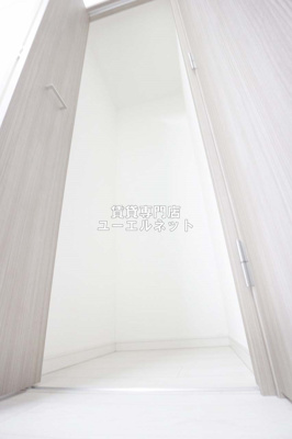 【設備】 | Stay esaka | クローゼット付きでお部屋もスッキリ♪