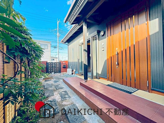 【玄関】 | 行田市門井町2丁目　中古戸建