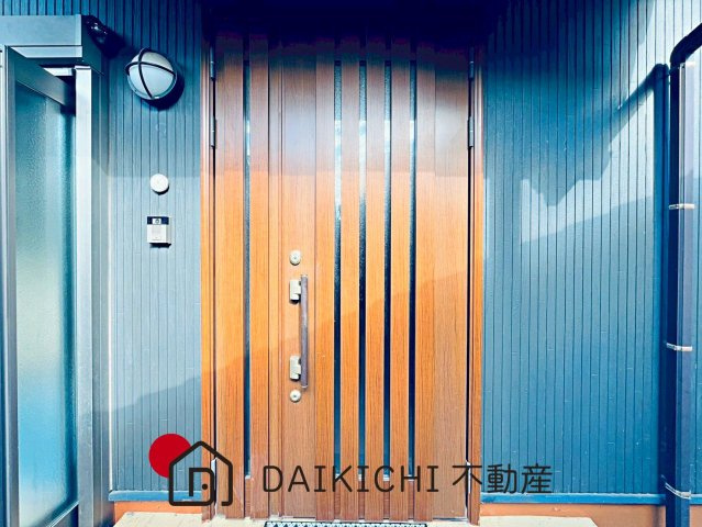 【玄関】 | 行田市門井町2丁目　中古戸建