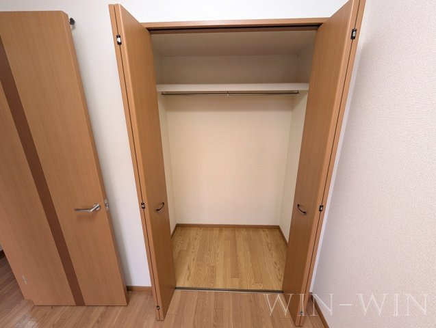 フロンティア栄の収納