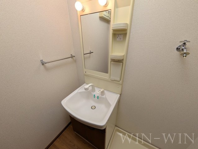 フロンティア栄の独立洗面台