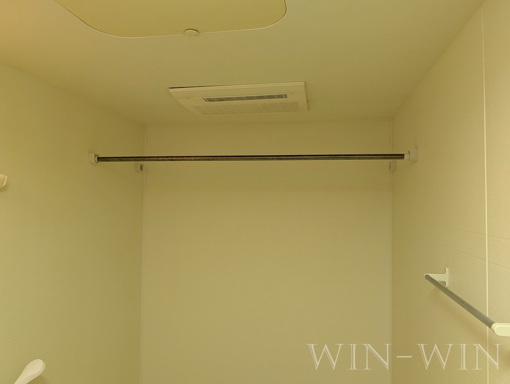 フロンティア栄の浴室