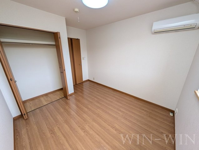 フロンティア栄の寝室