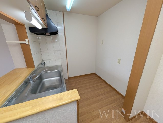 フロンティア栄の内装