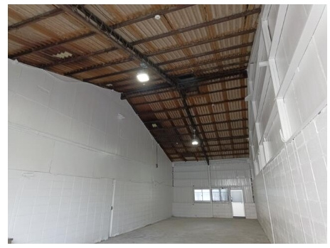 東大阪衣摺貸し倉庫の内装