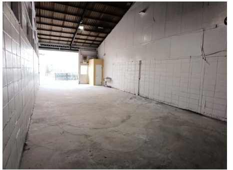 東大阪衣摺貸し倉庫の内装