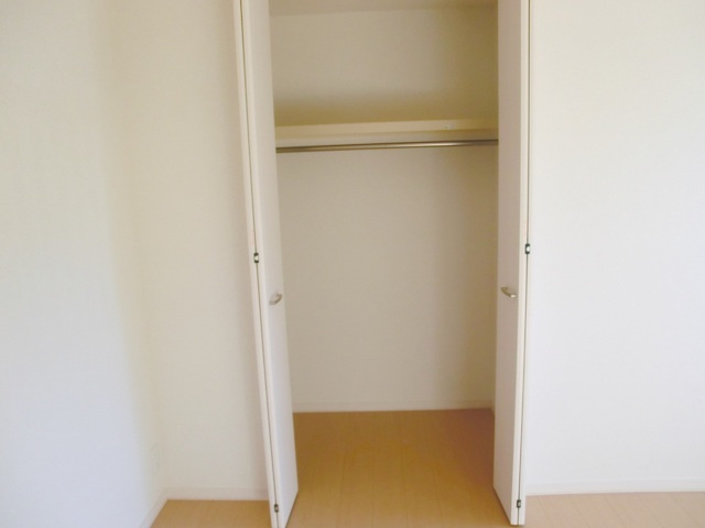 サンレーモの設備|ゆったり使えるクローゼットです