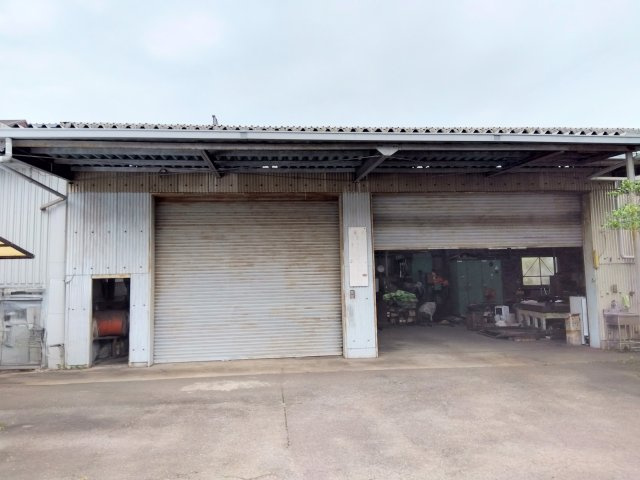 売中古戸建　三島市松本のその他|現在、金属加工工場と住宅が併設しています。そのまま工場としてご利用いただけます。作業所・事務所にいかがでしょうか？