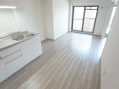 【その他】 | メゾン下沢 | 開放感の有る間取り、広々リビング