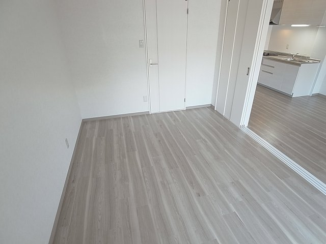 メゾン下沢の内装|綺麗に生まれ変わった洋室