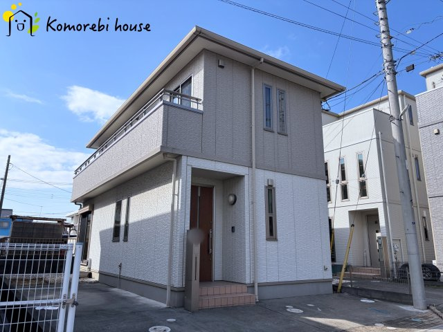 上尾市東町3丁目　中古戸建の外観|二色のきれいな外観です