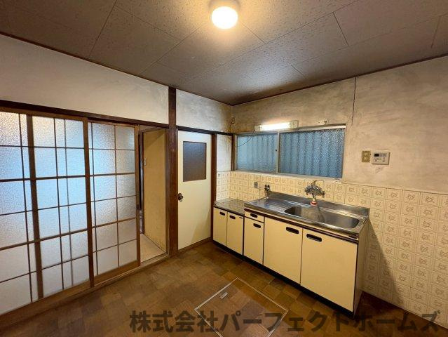 宝町戸建のキッチン