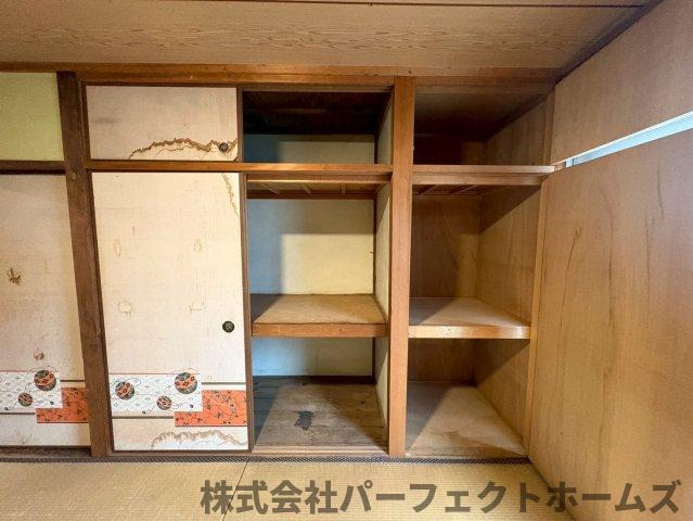 宝町戸建の収納|こまごまとしたものを収納できそうですね