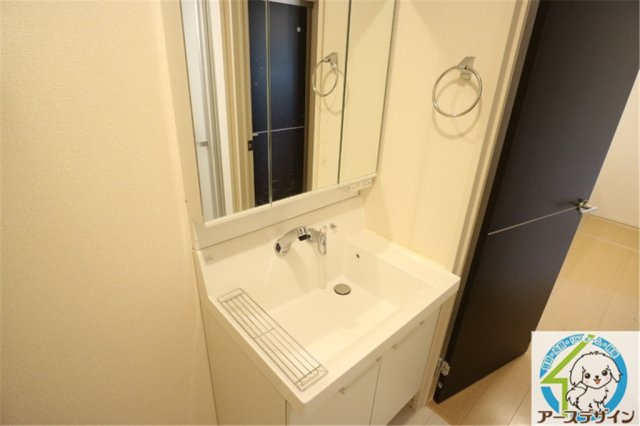 ソフィア　ルミエールⅡの独立洗面台|パース写真