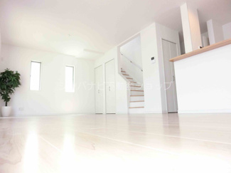 【内観：施工例】 | さいたま市見沼区蓮沼　新築分譲住宅