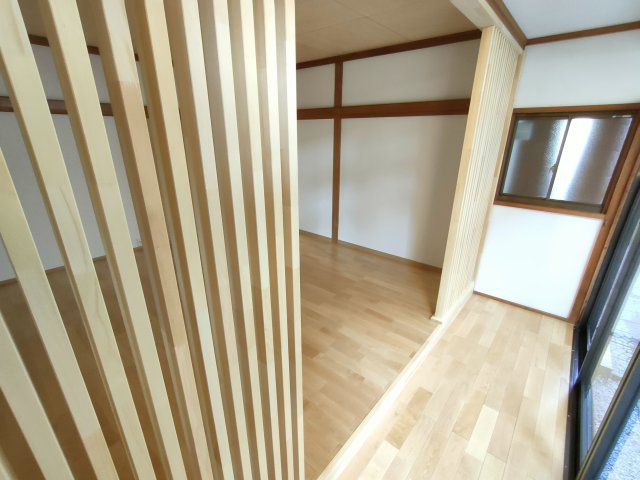 古河市東リノベーションハウスのその他|〇縁側〇
セカンドリビングの奥には縁側がございます♪南面全体が大きな窓になっているため陽当たり良好になっております♪
2025年11月撮影