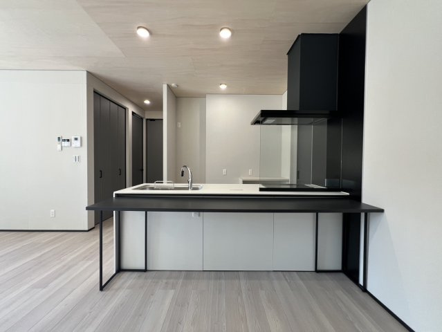 若葉町貸家のキッチン