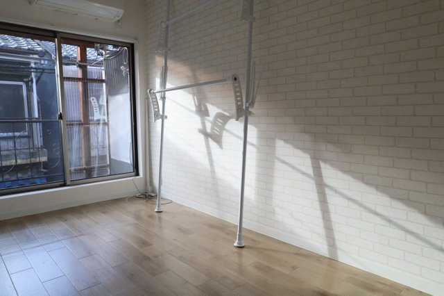 グランテラス萱島の洋室