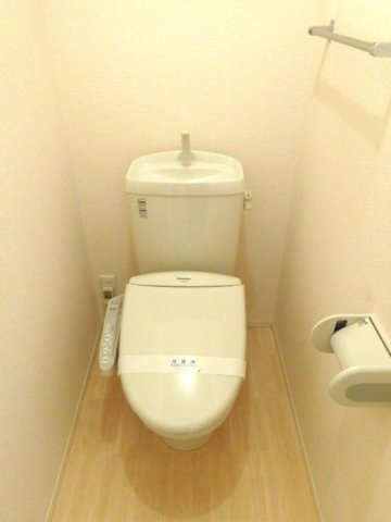 グラッサ新広のトイレ