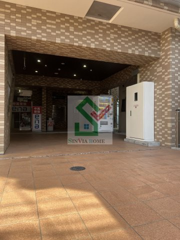 トキオ久米川タワーのエントランス