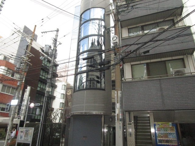 大阪市北区西天満５丁目のビル