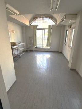 大阪市北区西天満５丁目のビルの内装