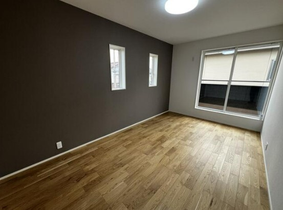 【未入居】入間郡毛呂山町市場中古住宅の洋室|2F 7.5帖洋室です！