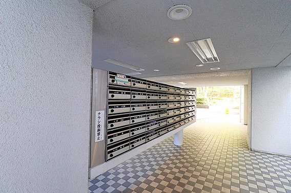 千里山ロイヤルマンションA棟